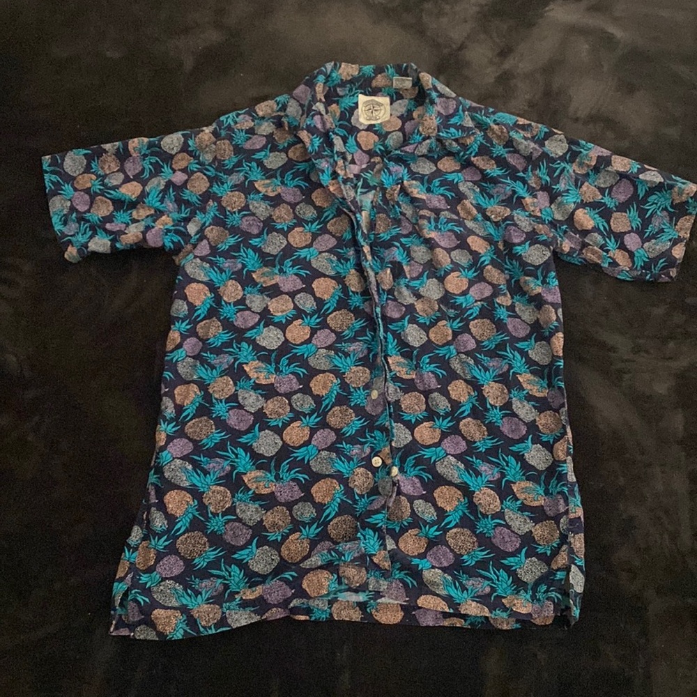 Vintage pineapple all-over print short sleeve button down